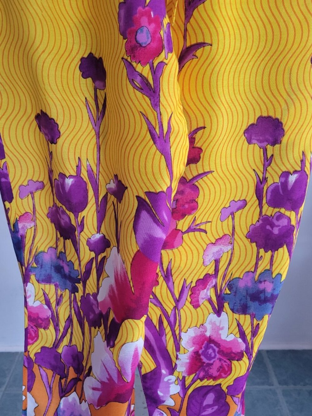 CKYMM Women's Wide-Leg Floral Patterned Pants ( Size: S/M) - Picture 9 of 14